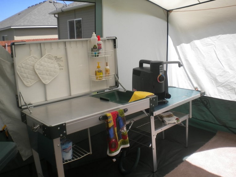 camp kitchen with sink au